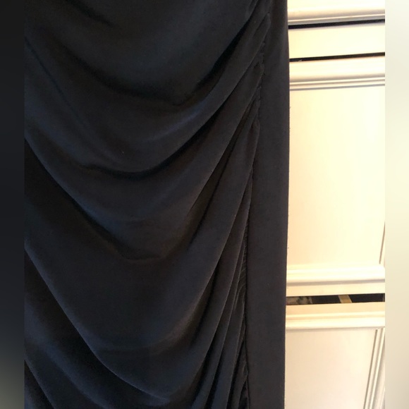 David Meister black dress size 4 with ruching - Picture 2 of 4